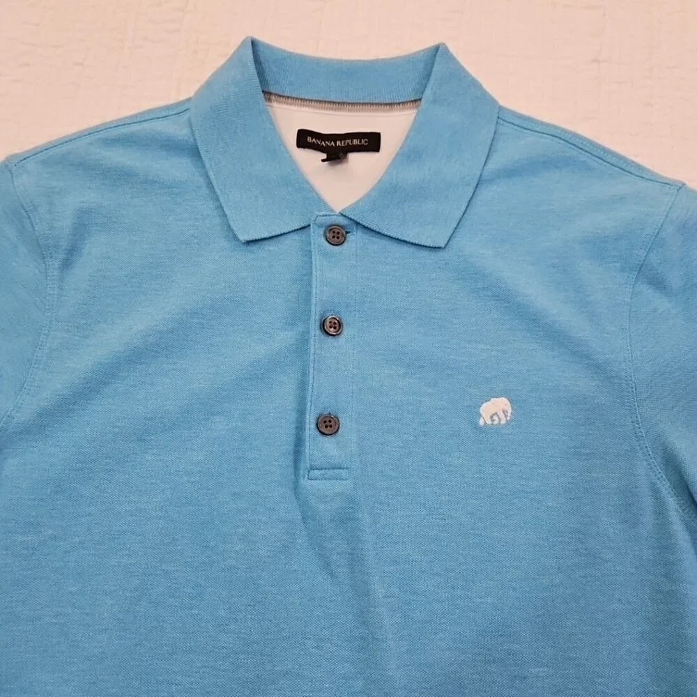 Banana Republic Men’s Size Large Short‎ Sleeve Polo Shirt Elephant Logo Sky Blue